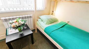 Фото номера Кровать в общем 6-местном номере Гостиница Nice Хостел Самара г. Самара 7