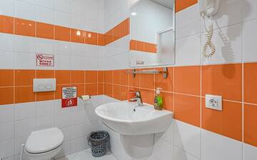 Фото номера  стандарт с 2 -х кроватью Гостевой дом Welcome Inn г. Самара 11