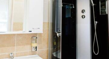 Фото номера Классический трехместный номер Гостиница Guest House Akvatorya г. Самара 5