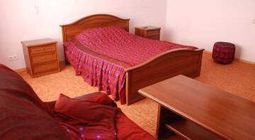 Фото номера Полулюкс Гостевой дом Livadiya Inn г. Самара 7