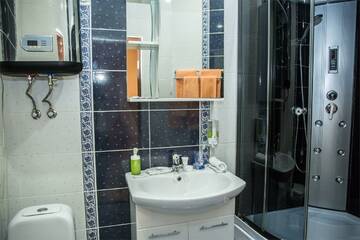 Фото номера Номер улучшенный комфорт с 1 двуспальной кроватью Гостиница VIP House Hotel г. Самара 7