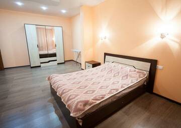 Фото номера Номер студия с 1 двуспальной кроватью Гостиница VIP House Hotel г. Самара 2