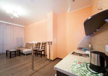 Фото номера Номер студия с 1 двуспальной кроватью Гостиница VIP House Hotel г. Самара 5