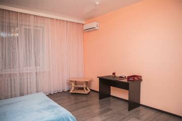 Фото номера 2-комнатный номер студия Гостиница VIP House Hotel г. Самара 4