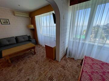 Фото номера КОМФОРТ (DOUBLE+SOFA) Гостиница Гостиница Россия г. Самара 4