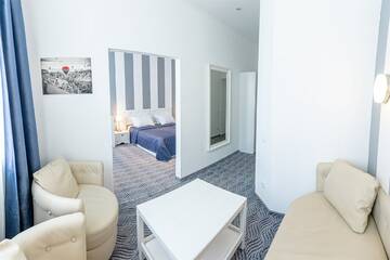 Фото номера Color Room Grande Гостиница  Матрёшка Плаза г. Самара 3