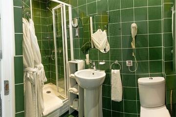 Фото номера Color Room Grande Гостиница  Матрёшка Плаза г. Самара 5