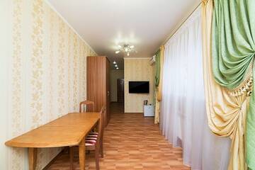 Фото номера Люкс двухкомнатный (номер 14) Гостиница Четыре Сезона г. Самара 4